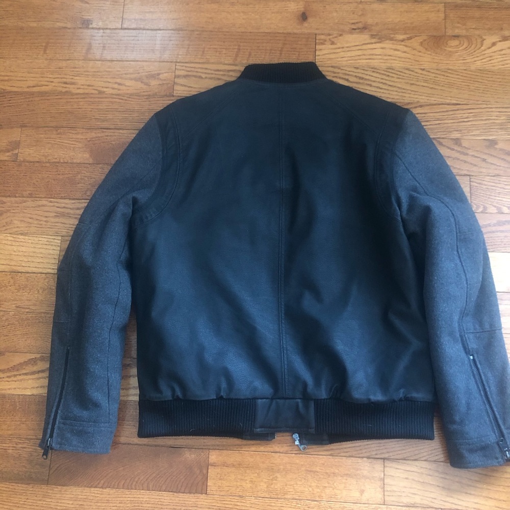 Men’s Jacket - Picture 3 of 3